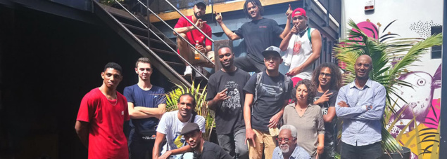 Le Collectif "HIP HOP Danse 974" à la Galerie Very Yes Le Collectif "HIP HOP Danse 974" à la Galerie Very Yes