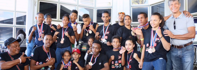 25 médailles dont 8 en or pour les jeunes du Kibio Boxing Club du Chaudron! 25 médailles dont 8 en or pour les jeunes du Kibio Boxing Club du Chaudron!
