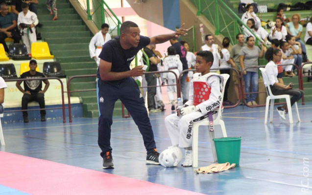 Laurent Abemonti, un coach rigoureux et toujours près de ses élèves Laurent Abemonti, un coach rigoureux et toujours près de ses élèves