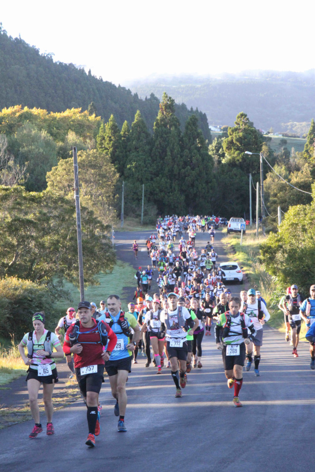 Une marée humaine suer le Champ de Foire du 27ème Km Une marée humaine suer le Champ de Foire du 27ème Km