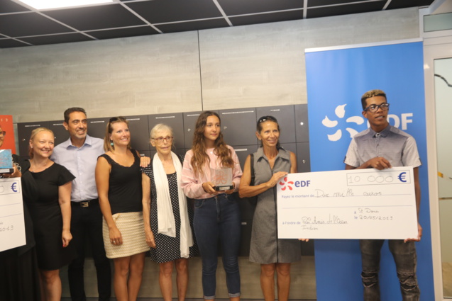 «Les Amis de l’Océan Indien» remporte le prix Régional de 10.000 volts, soit la somme de 10 000€