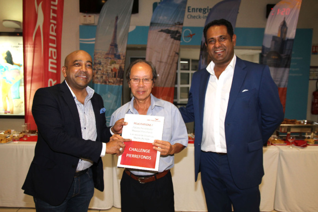 Notre collaborateur Roland Chane a aussi reçu un prix! Notre collaborateur Roland Chane a aussi reçu un prix!