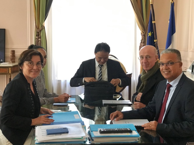 Cyrille Melchior a rencontré Annick Girardin à Paris