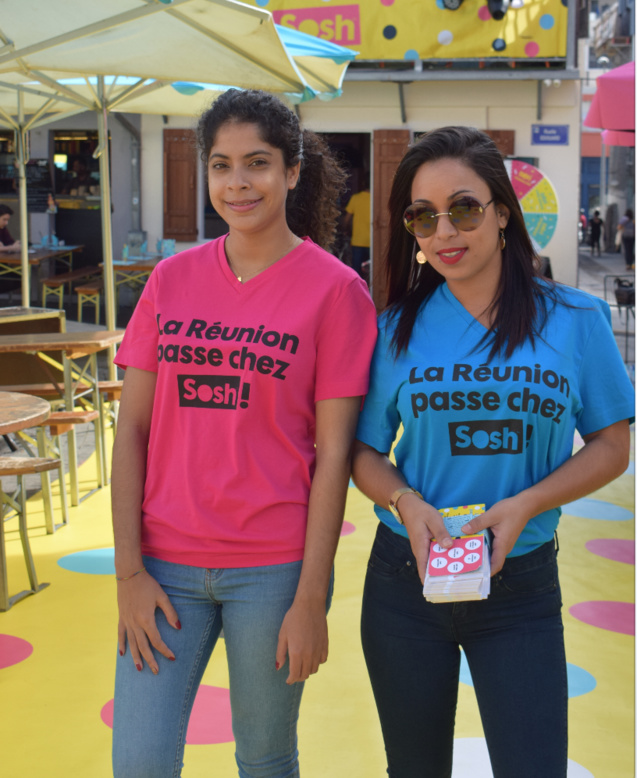 Les jolies hôtesses sont passées chez Sosh (plus facile à écrire qu'à dire!)