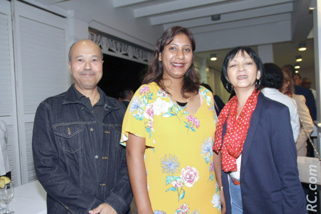 Michel Lafong, médecin au Tampon Caroline Rémy de l'Office de Tourisme de Rodrigues, et Nathalie Lafong, enseignante Michel Lafong, médecin au Tampon Caroline Rémy de l'Office de Tourisme de Rodrigues, et Nathalie Lafong, enseignante