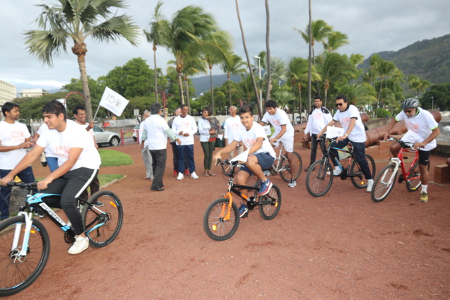 Balade en vélo pour fêter l'anniversaire de la naissance de Mahatma Gandhi