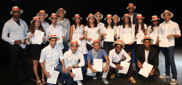 Remise de diplômes UFR Sciences et Technologies au Téat Champ Fleuri