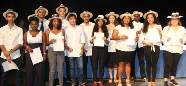 Remise de diplômes UFR Sciences et Technologies au Téat Champ Fleuri