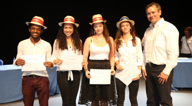 Remise de diplômes UFR Sciences et Technologies au Téat Champ Fleuri