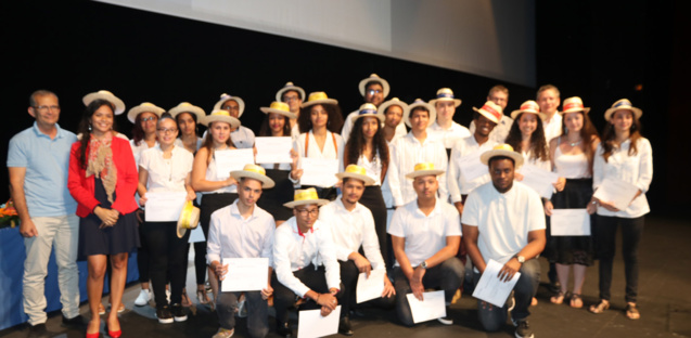 Remise de diplômes UFR Sciences et Technologies au Téat Champ Fleuri