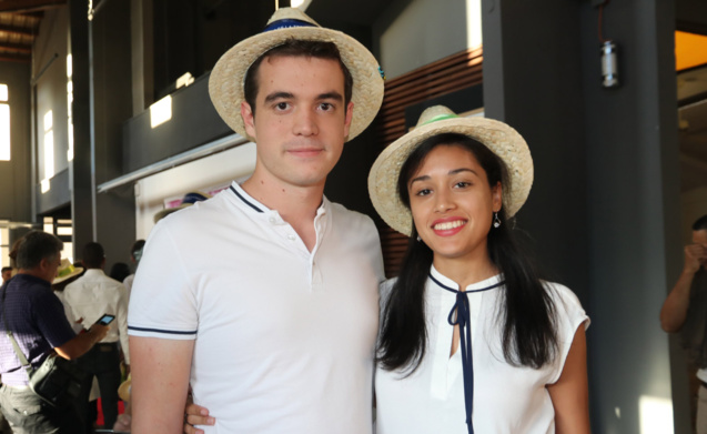 Remise de diplômes UFR Sciences et Technologies au Téat Champ Fleuri Remise de diplômes UFR Sciences et Technologies au Téat Champ Fleuri