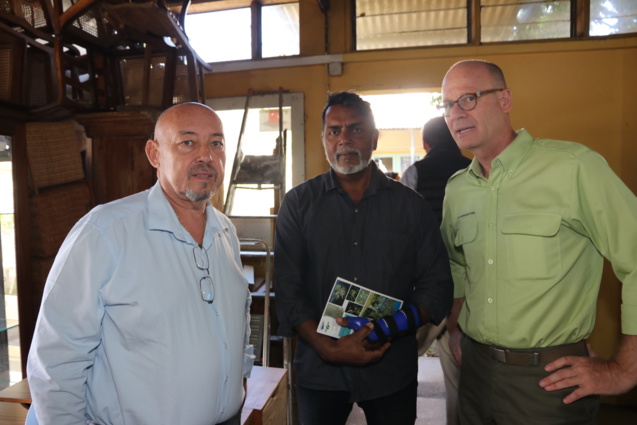 Benoît Hergon, gérant ADA Location, Jean-Noël Vencatachellum et Sylvain Léonard, directeur ONF