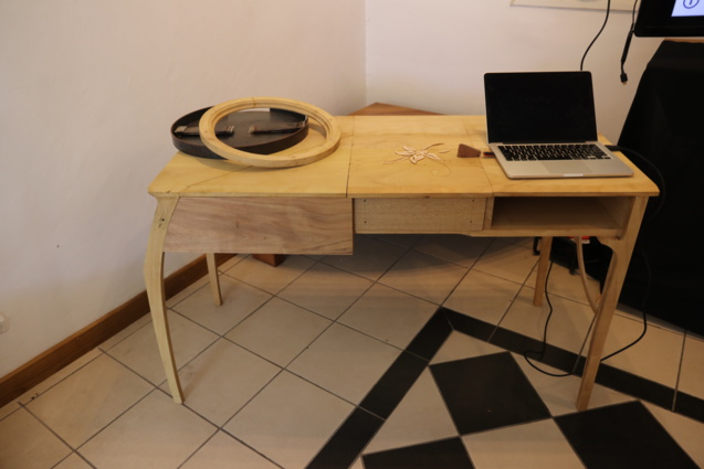 L'ébénisterie Vencatachellum dispose d'un showroom pour exposer ses créations L'ébénisterie Vencatachellum dispose d'un showroom pour exposer ses créations