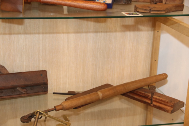 Pouja Kalidas et l’ébénisterie Vencatachellum ont créé «Mademoiselle V» Pouja Kalidas et l’ébénisterie Vencatachellum ont créé «Mademoiselle V»