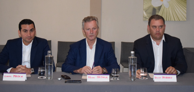 Lors de la conférence de presse de présentation à l'hôtel Mercure Créolia
