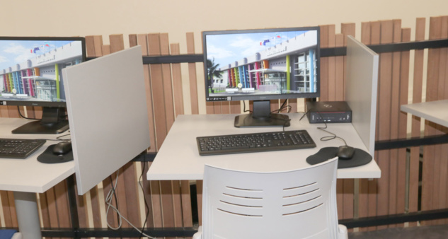 Inauguration à Saint-Denis de la Médiathèque François Mitterrand rénovée Inauguration à Saint-Denis de la Médiathèque François Mitterrand rénovée