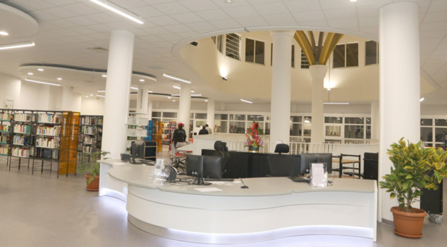 Inauguration à Saint-Denis de la Médiathèque François Mitterrand rénovée 