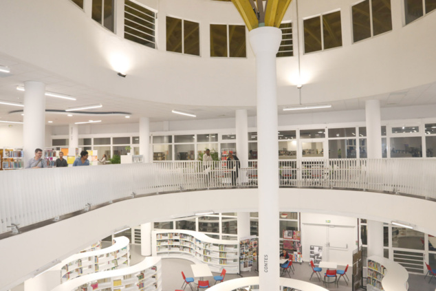 Inauguration à Saint-Denis de la Médiathèque François Mitterrand rénovée 