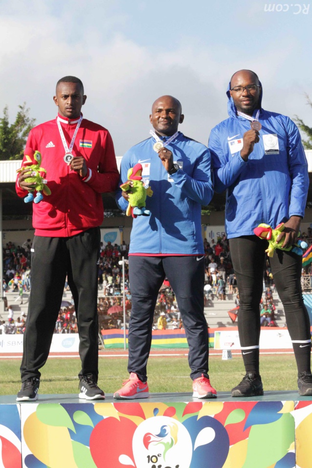 La médaille d'or en javelot du Mahorais Ali Soultoini La médaille d'or en javelot du Mahorais Ali Soultoini
