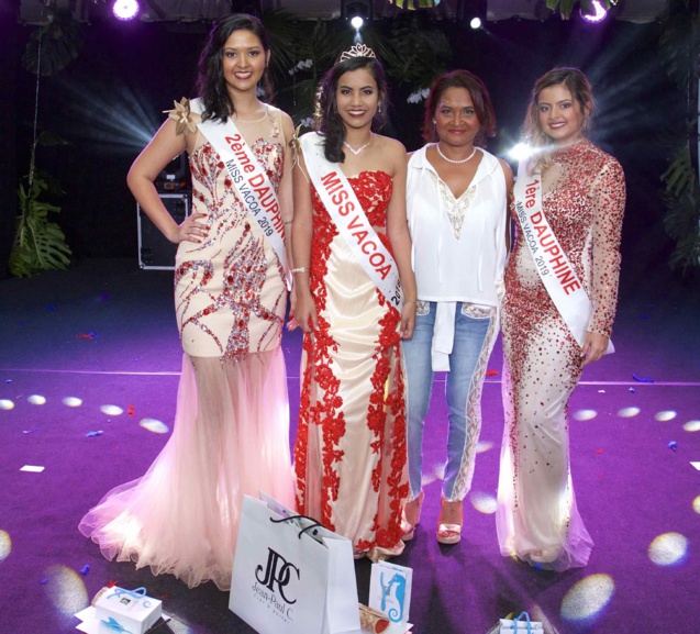 Avec Michèle Payet, directrice de NMP 974, qui a organisé l'élection Avec Michèle Payet, directrice de NMP 974, qui a organisé l'élection