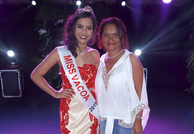Miss Vacoa 2019 et Michèle Payet Miss Vacoa 2019 et Michèle Payet