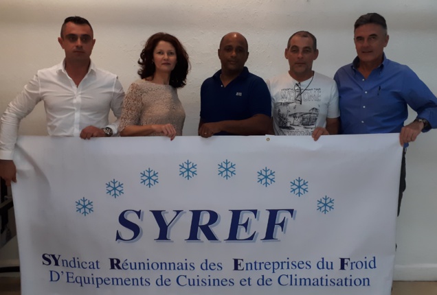 Yolaine Payet et les membres du bureau du SYREF Yolaine Payet et les membres du bureau du SYREF
