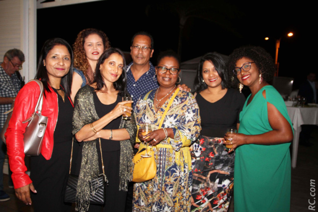 Patricia Lebon de Lebon Voyages, Karine Legros, Anissa Bobate, Jean-Pierre Sermande, Linda Remule de Blue Sky, Nathalie Ajaguin de Air Mauritius, et Laurence Abolet de Blue Sky Patricia Lebon de Lebon Voyages, Karine Legros, Anissa Bobate, Jean-Pierre Sermande, Linda Remule de Blue Sky, Nathalie Ajaguin de Air Mauritius, et Laurence Abolet de Blue Sky