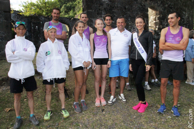 Quelques athlètes de l'Association Culturelle et Sportive du Grand Sud présidé par Patrick Vidot ( à côté de Morgane Lebon sur la photo)