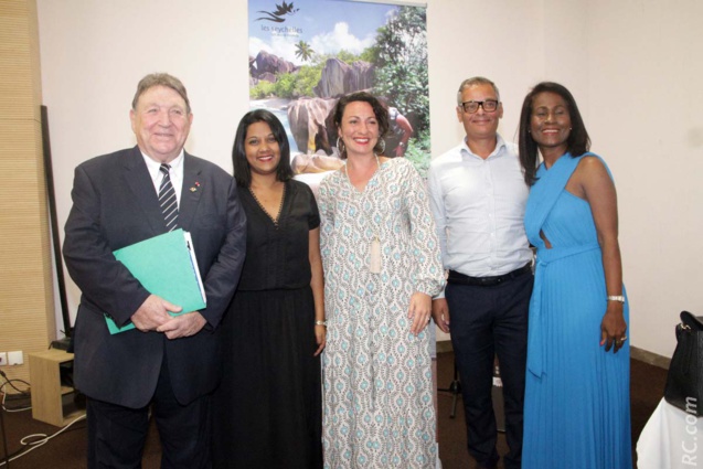 Seychelles Nature Trail: le SNT prend racine au pays des «coco-fesses» Seychelles Nature Trail: le SNT prend racine au pays des «coco-fesses»