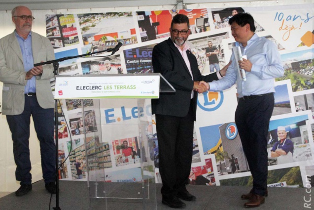 Grande distribution: le nouveau centre commercial E. Leclerc-Les Terrass à Saint-Joseph Grande distribution: le nouveau centre commercial E. Leclerc-Les Terrass à Saint-Joseph