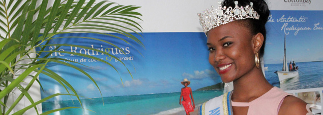Anne Murielle Ravina: Miss Rodrigues découvre La Réunion