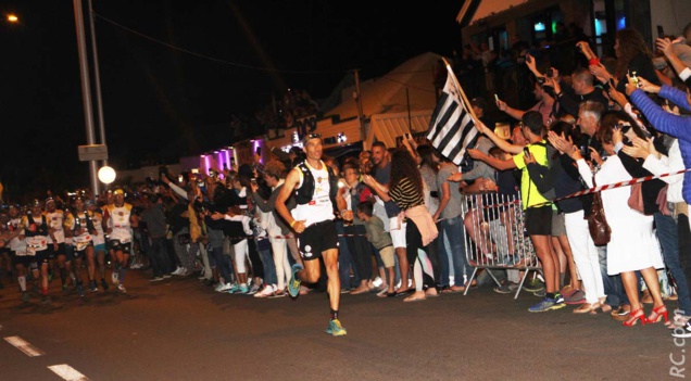 Suivi comme son ombre par le Réunionnais Nicolas Rivière Suivi comme son ombre par le Réunionnais Nicolas Rivière