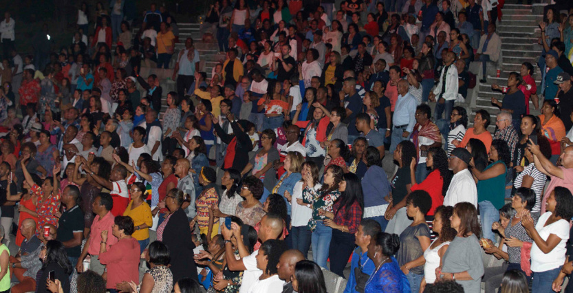 Concert Flamme mauricienne au Teat Plein Air: les photos Concert Flamme mauricienne au Teat Plein Air: les photos