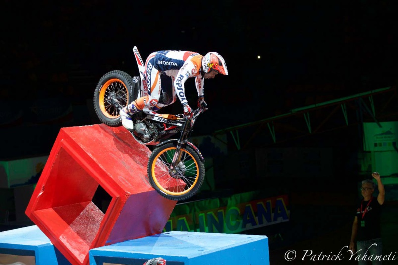 Mondial Indoor Moto X-Trial au Petit Stade de l'Est: spectaculaire!