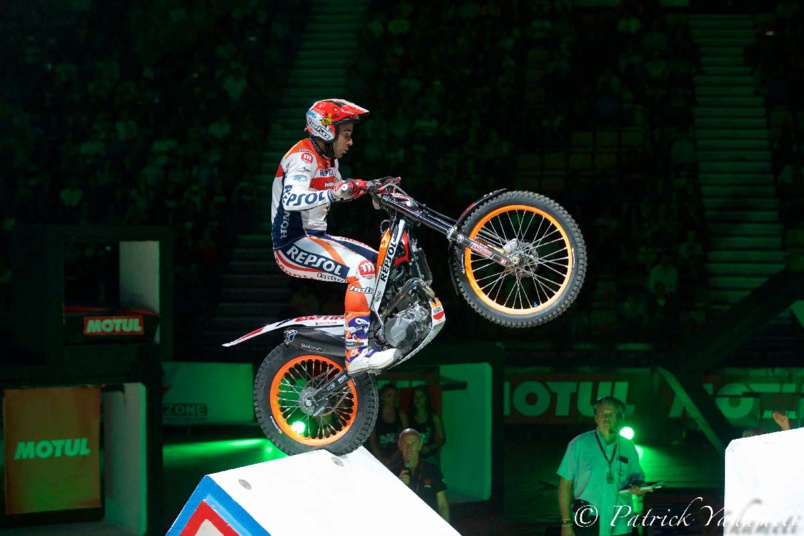 Mondial Indoor Moto X-Trial au Petit Stade de l'Est: spectaculaire!