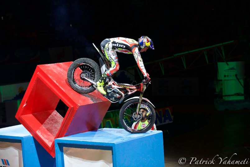 Mondial Indoor Moto X-Trial au Petit Stade de l'Est: spectaculaire!