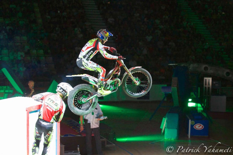 Mondial Indoor Moto X-Trial au Petit Stade de l'Est: spectaculaire!