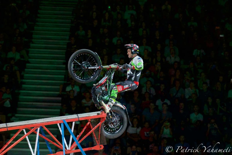 Mondial Indoor Moto X-Trial au Petit Stade de l'Est: spectaculaire!