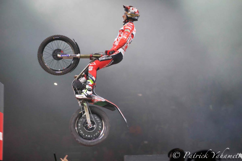 Mondial Indoor Moto X-Trial au Petit Stade de l'Est: spectaculaire!