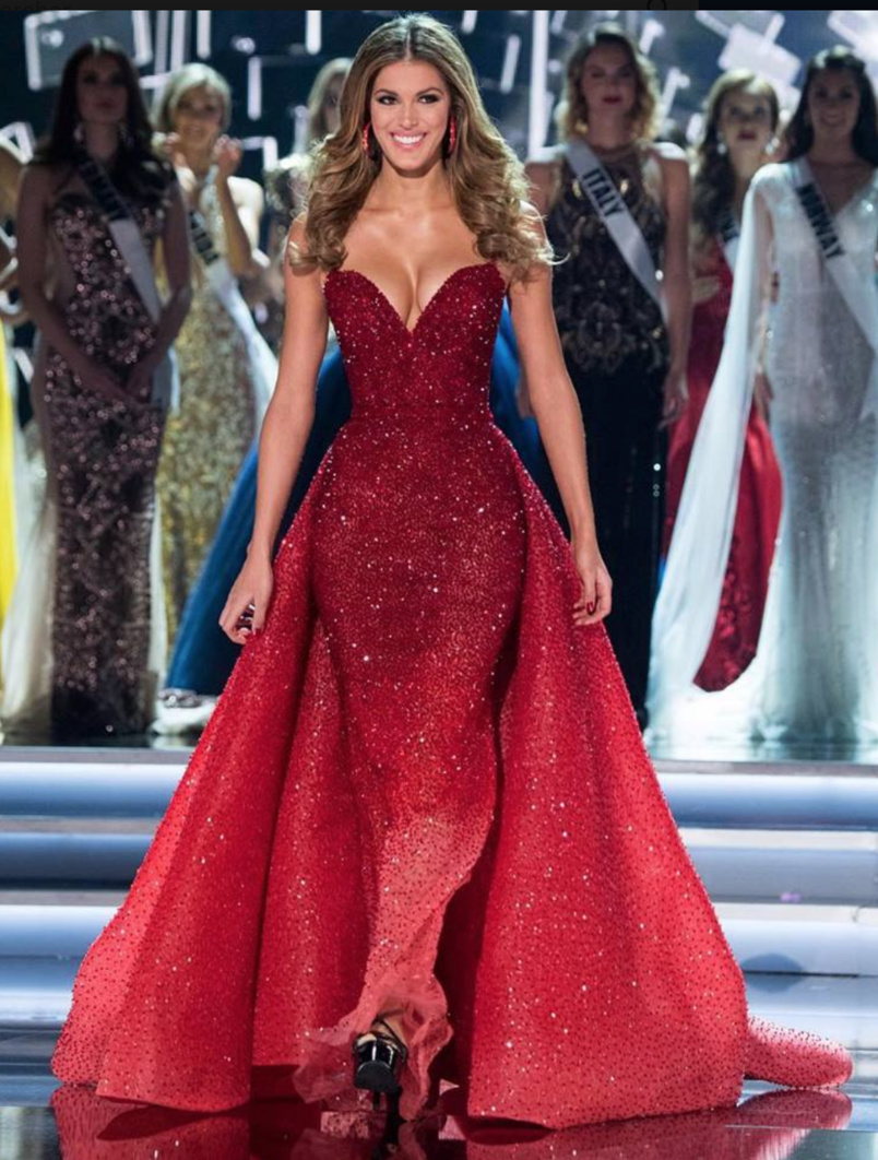 Elue Miss Univers 2016
