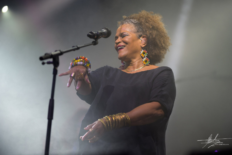 Kassav en concert à Expobat: succès fou!