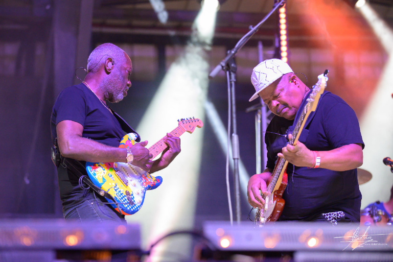 Kassav en concert à Expobat: succès fou!