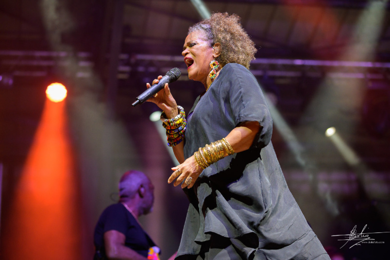 Kassav en concert à Expobat: succès fou!