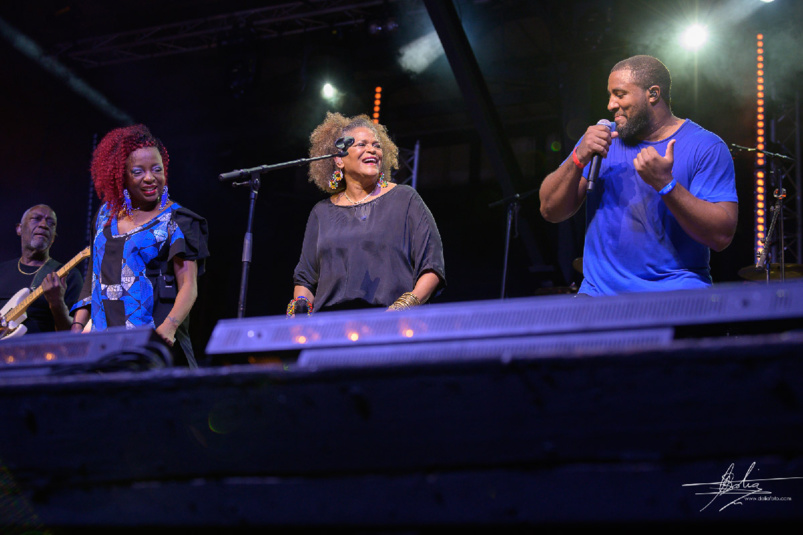Kassav en concert à Expobat: succès fou!