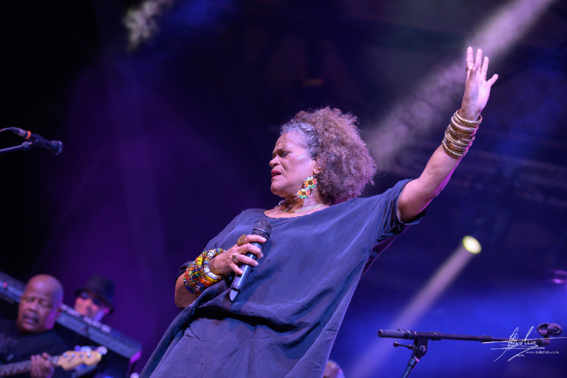 Kassav en concert à Expobat: succès fou!
