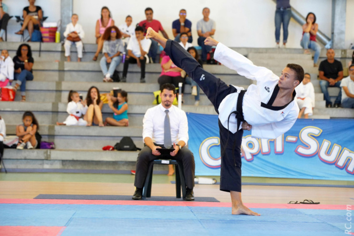 Hugo Lhotel duTampon Dojang s'impose chez les juniors Hugo Lhotel duTampon Dojang s'impose chez les juniors