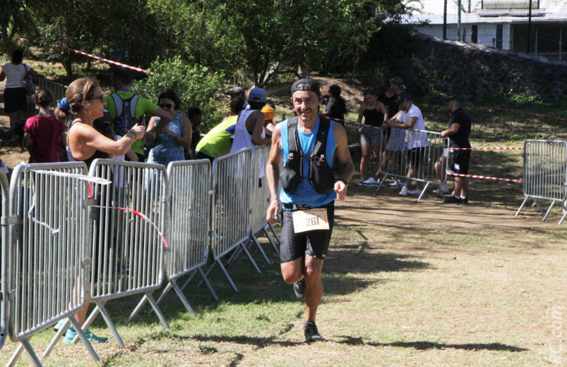 Pascal est «descendu» de ses terres Tamponnaise pour goûter à la chaleur de l'Ouest Pascal est «descendu» de ses terres Tamponnaise pour goûter à la chaleur de l'Ouest