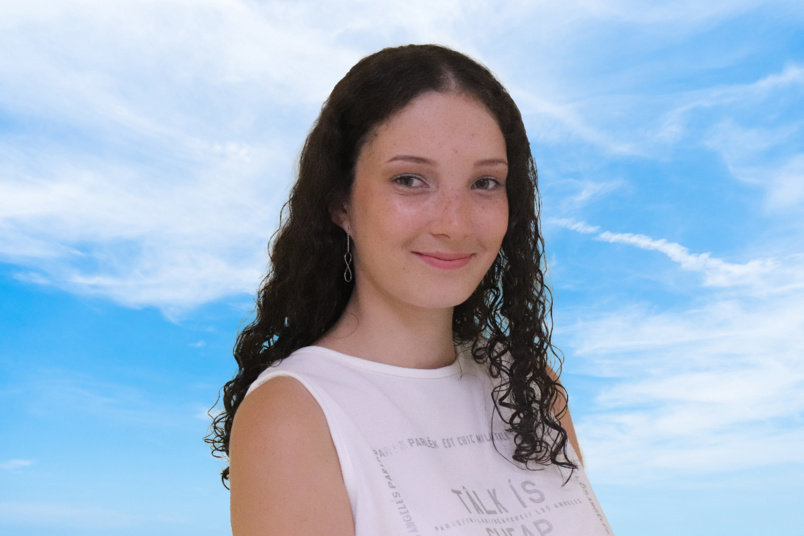 N°12: Samantha Turpin - 17 ans - 1m79 N°12: Samantha Turpin - 17 ans - 1m79