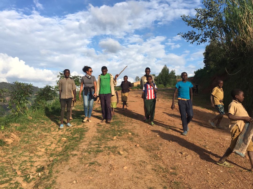 Afrique au cœur: Elodie, Réunionnaise, parcourt le continent depuis 10 mois… Afrique au cœur: Elodie, Réunionnaise, parcourt le continent depuis 10 mois…