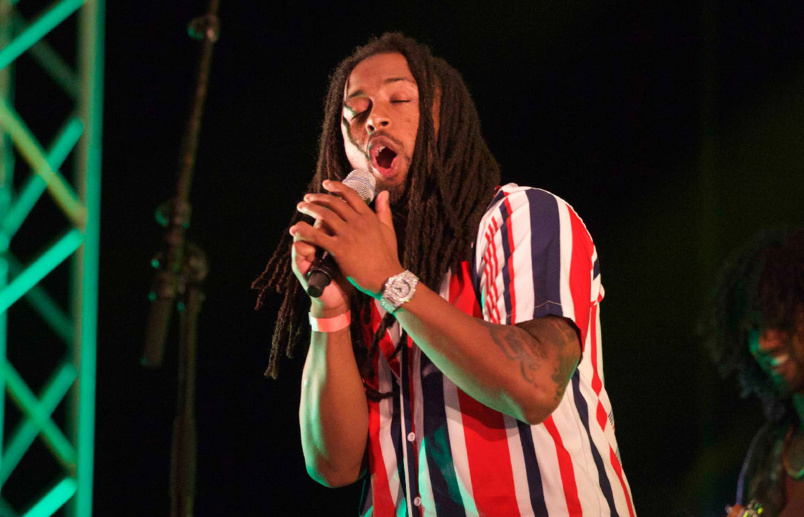 Concert Tiken Jah Fakoly à Saint-Leu: toutes les photos